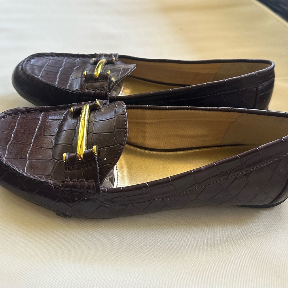 Chaps Brown and Gold Loafers with Crocodile Texture